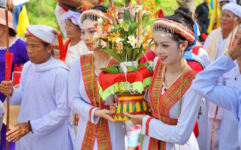Lễ hội Kate - nét văn hoá thiêng liêng của dân tộc Chăm - Ảnh 6.