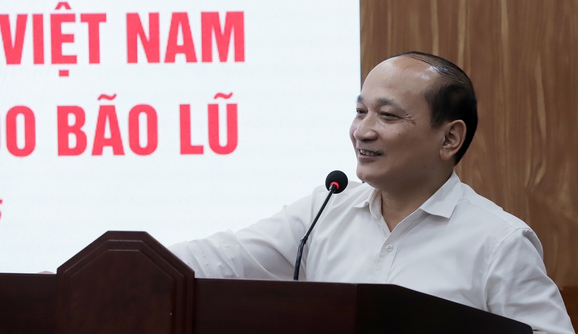 Trung ương Hội Khuyến học Việt Nam trao học bổng cho học sinh ở Nghệ An- Ảnh 1.
