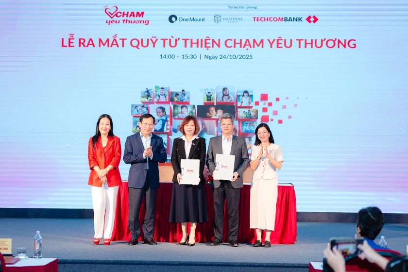 Quỹ từ thiện Chạm Yêu Thương chính thức ra mắt- Ảnh 1.