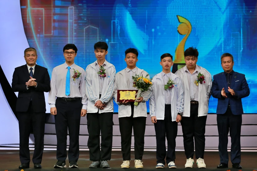 Những hình ảnh đẹp của Lễ Trao giải Nhân tài Đất Việt 2025 - Ảnh 12.