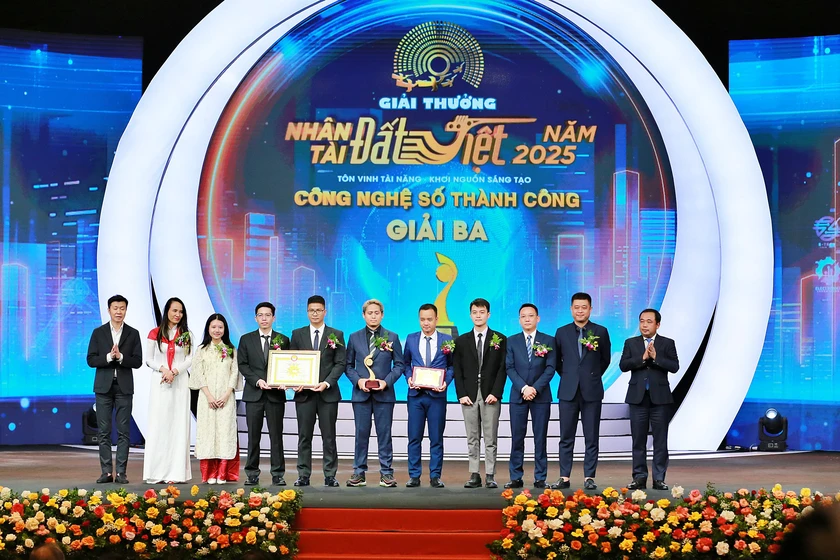 Những hình ảnh đẹp của Lễ Trao giải Nhân tài Đất Việt 2025 - Ảnh 19.