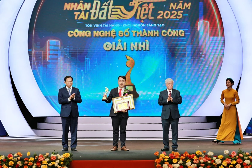 Những hình ảnh đẹp của Lễ Trao giải Nhân tài Đất Việt 2025 - Ảnh 20.