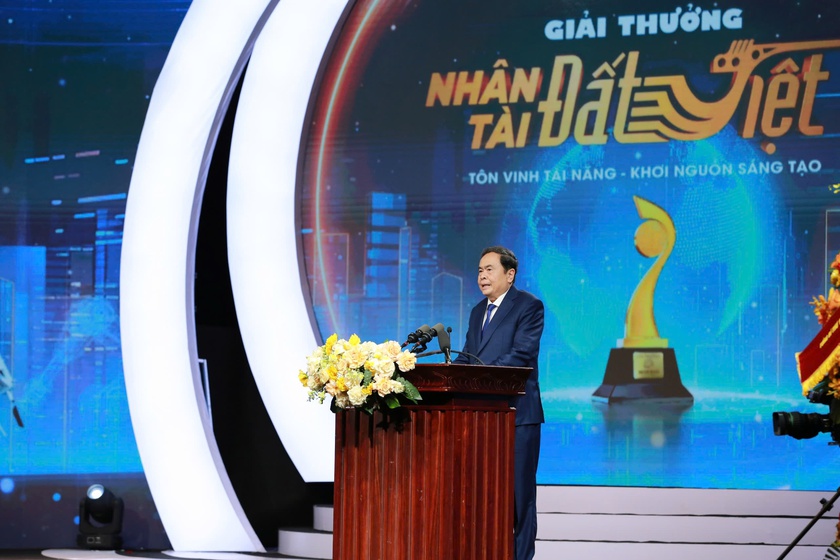 Chủ tịch Quốc hội: Tác giả đạt Giải thưởng “Nhân tài Đất Việt” là những “Công dân học tập”,