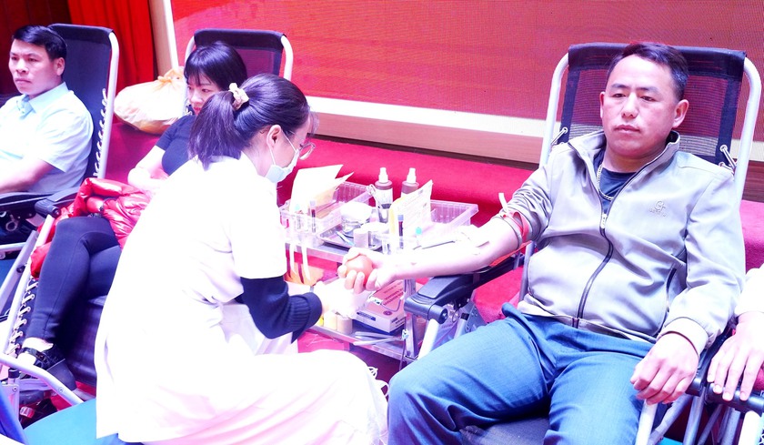 Ngày hội hiến máu tình nguyện ở Sa Pa thu được 500 đơn vị máu cho các bệnh viện ở Lào Cai - Ảnh 8.
