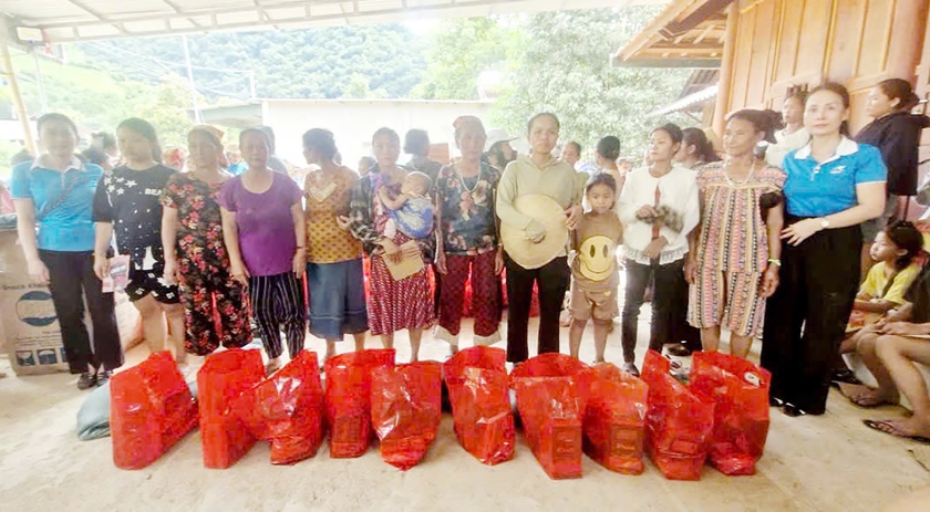 Hội Phụ nữ tỉnh Nghệ An tổ chức Chương trình "Giao nắng, chuyển yêu thương"- Ảnh 7.