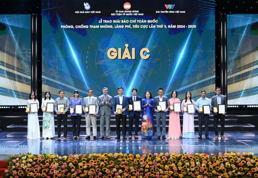 Vinh danh 44 tác phẩm báo chí xuất sắc về phòng, chống tham nhũng, lãng phí, tiêu cực - Ảnh 4.