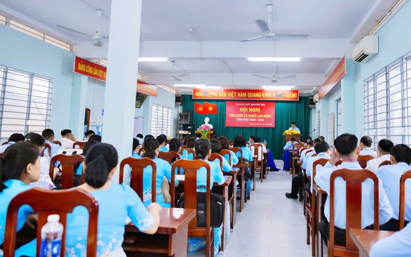 Hội đồng sư phạm trong kỷ nguyên mới cần chú trọng nâng tầm đạo đức nhà giáo - Ảnh 1.