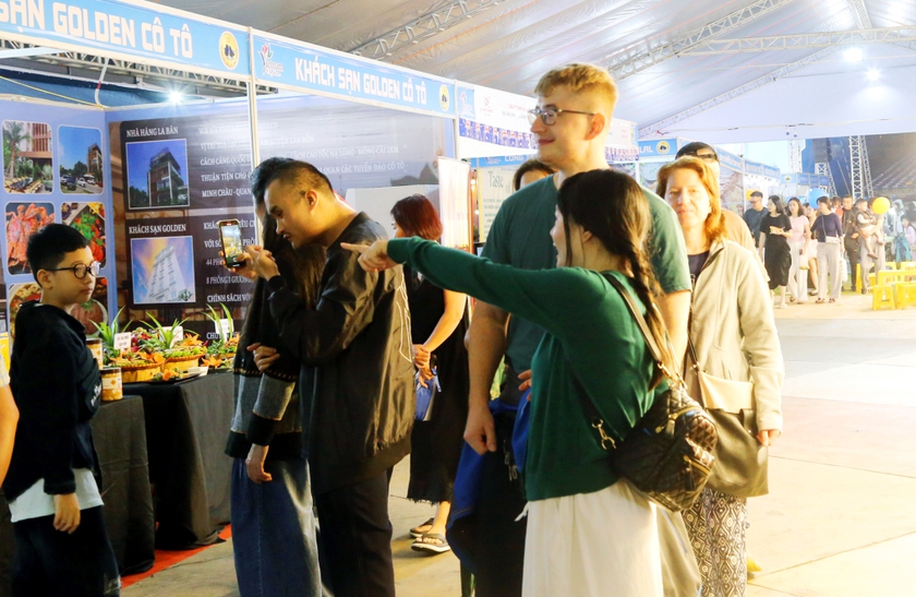 Quảng Ninh: Khai mạc Liên hoan Ẩm thực Quảng Ninh 2025 - Điểm đến hội tụ tinh hoa ẩm thực - Ảnh 2.