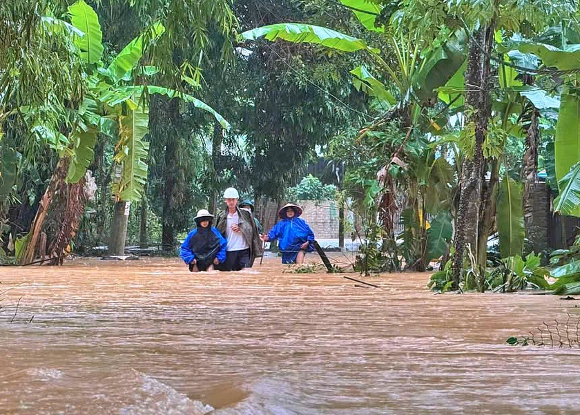Cao Bằng ban bố tình huống khẩn cấp chống lũ - Ảnh 4.