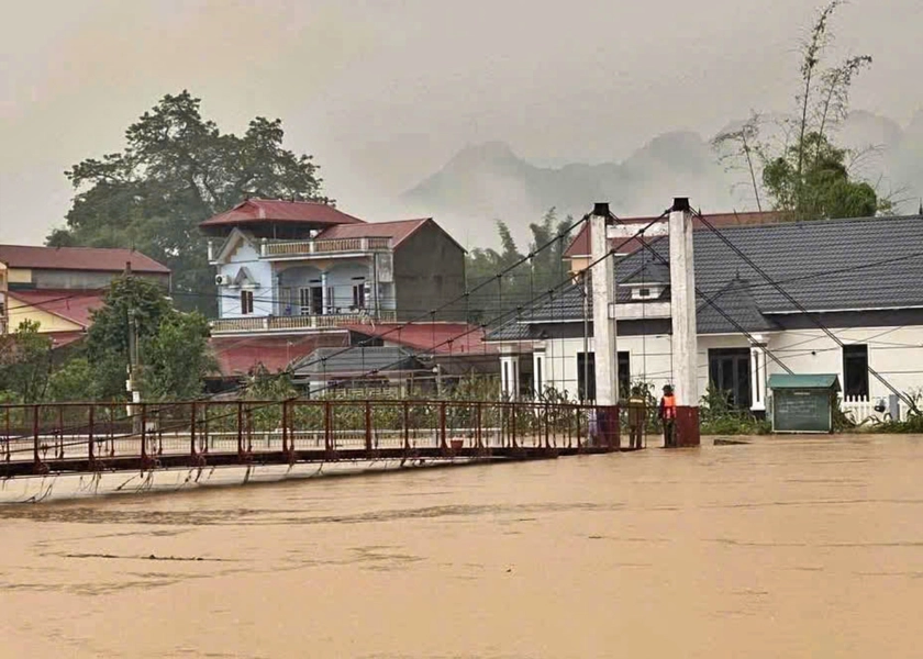 Cao Bằng ban bố tình huống khẩn cấp chống lũ - Ảnh 3.