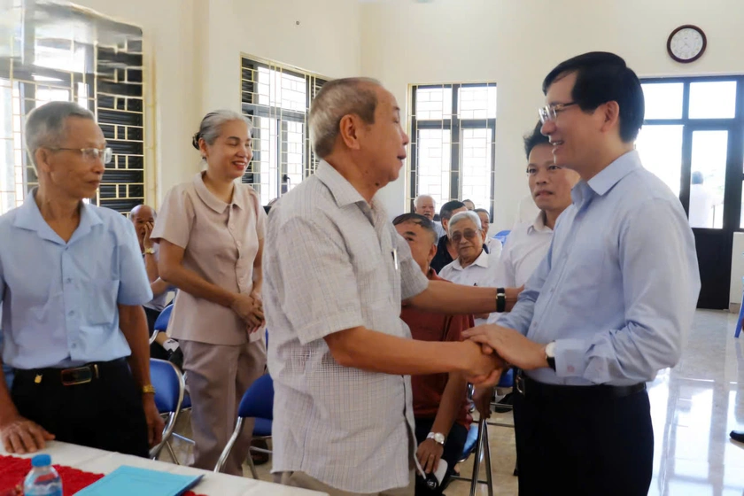 Quảng Ninh: Sinh hoạt chi bộ phải đi vào chiều sâu, nâng cao chất lượng, tạo chuyển biến thực chất. - Ảnh 4.