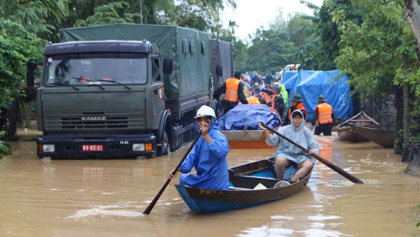 Kết luận của Bộ Chính trị về khắc phục hậu quả mưa lũ lịch sử miền Trung - Ảnh 1.