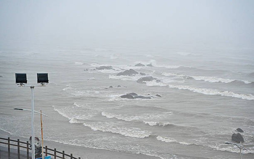 Do ảnh hưởng của bão, vùng biển phía Đông khu vực Bắc Biển Đông có gió mạnh cấp 7–9. Ảnh minh hoạ: IT