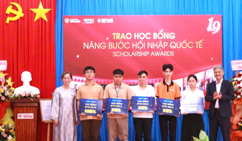 “Học bổng kết nối quốc gia” tổng trị giá 30.000 USD - trao cơ hội học tập cho sinh viên Lào, Campuchia  - Ảnh 1.