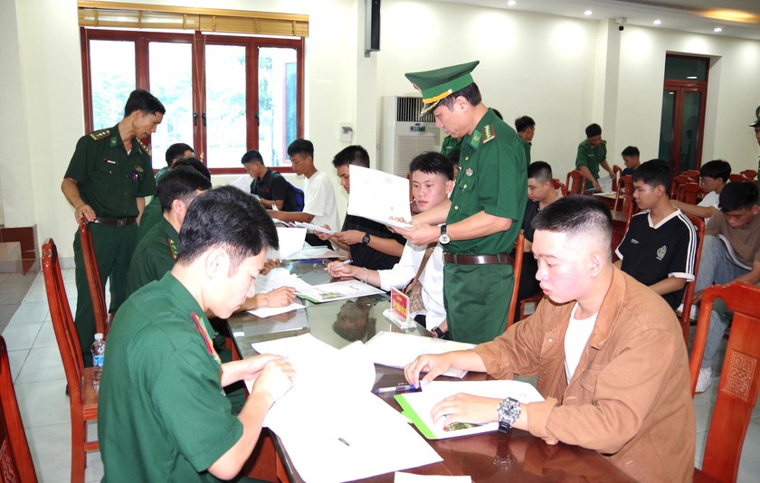 Từ năm 2026, Học viện Biên phòng chỉ xét tuyển 3 tổ hợp CO3, CO4, DO1 - Ảnh 1.