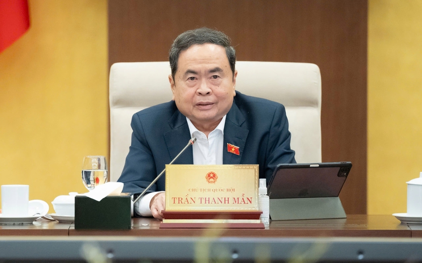 Ủy ban Thường vụ Quốc hội cho ý kiến về dự án Luật Trí tuệ nhân tạo - Ảnh 4.