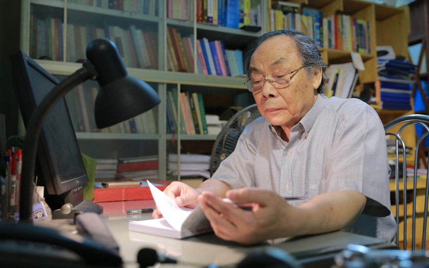 GS.TS Nguyễn Ngọc Long và ký ức "bảng đen phấn trắng" nơi núi rừng Tây Bắc - Ảnh 1.