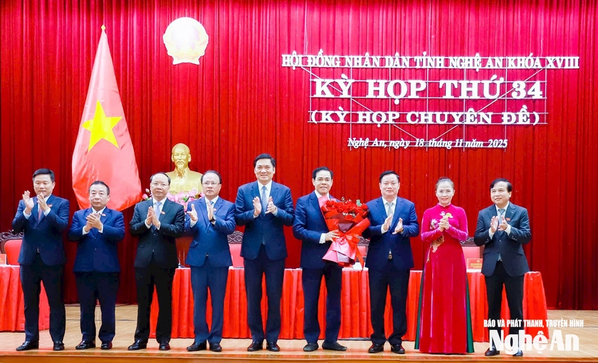 Ông Võ Trọng Hải làm Chủ tịch Ủy ban nhân dân tỉnh Nghệ An  - Ảnh 2.