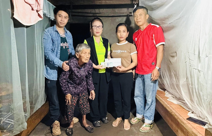 Trả lại 10 triệu đồng cho người phụ nữ ở Hà Nội chuyển nhầm 'giúp đỡ cứu người bị điện giật' - Ảnh 6.