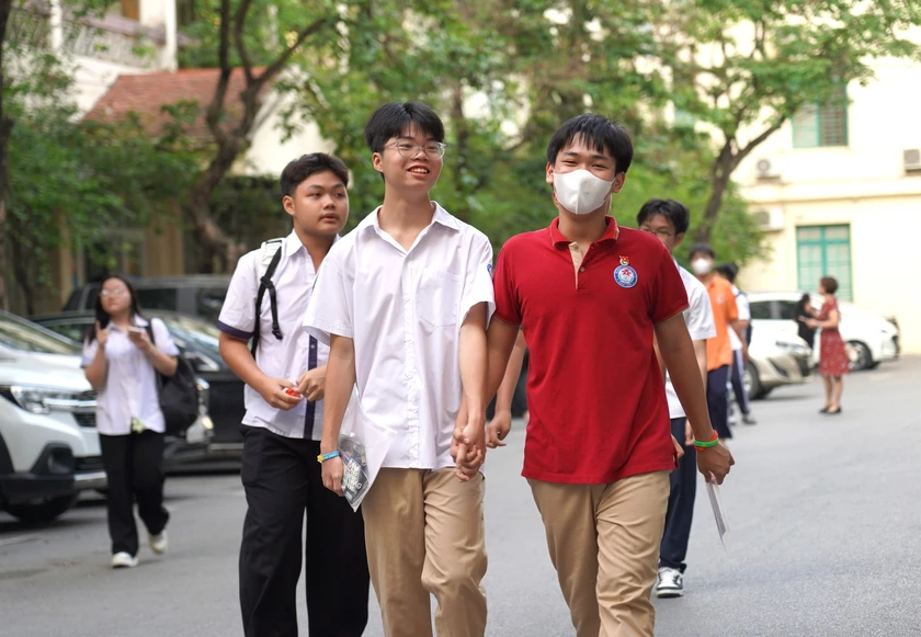 Kỳ thi vào lớp 10 năm 2026, đối diện với áp lực thời gian thi, môn thi thứ 3 - Ảnh 1.