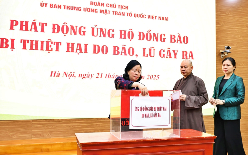 Đoàn Chủ tịch Uỷ ban Trung ương Mặt trận Tổ quốc phát động ủng hộ đồng bào khắc phục hậu quả mưa lũ - Ảnh 2.