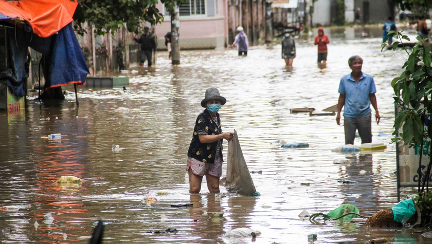 Dự báo thời tiết 10 ngày tới, miền Trung - Tây Nguyên tiếp tục mưa lớn - Ảnh 1.