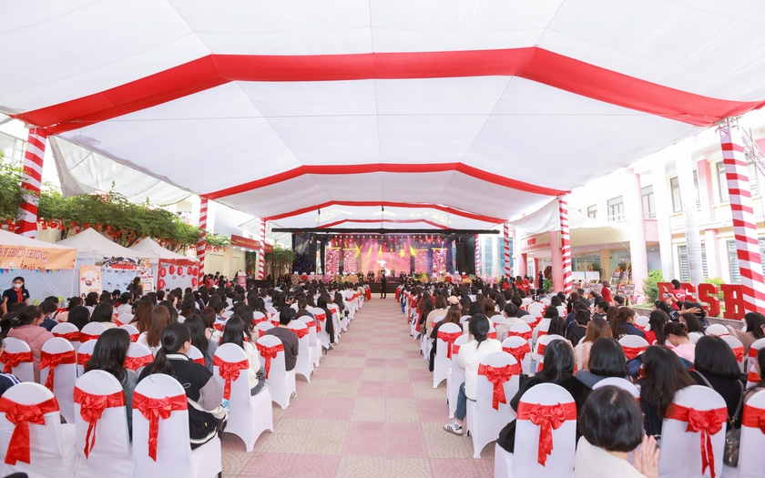 Tặng học bổng trị giá hơn 1 tỷ đồng cho các sinh viên Đông phương học - Ảnh 1.