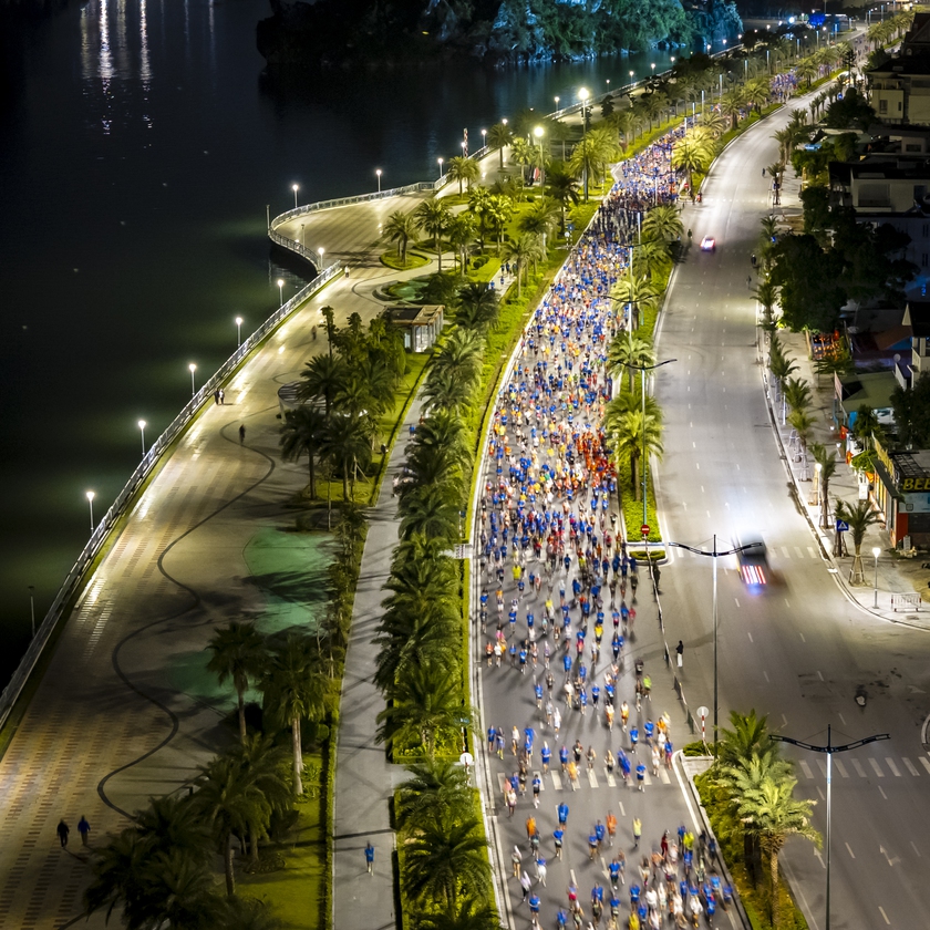 Giải Marathon Quốc tế Di sản Hạ Long năm 2025, nhiều vận động viên Việt Nam lập kỷ lục cá nhân - Ảnh 3.