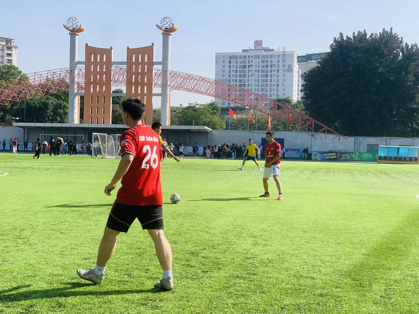 Dấu ấn 30 năm sân chơi thể thao, giao lưu của người làm báo Thủ đô - Ảnh 10.