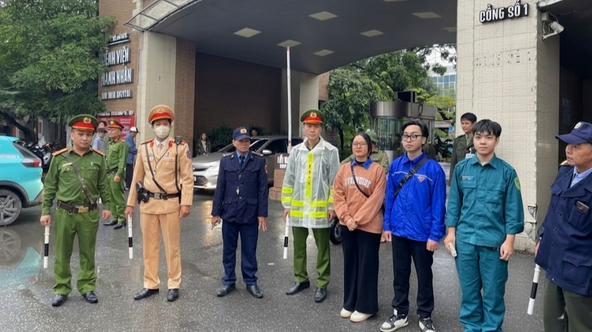 Hà Nội triển khai mô hình thí điểm “Cổng bệnh viện an toàn giao thông” tại Bệnh viện Thanh Nhàn - Ảnh 1.