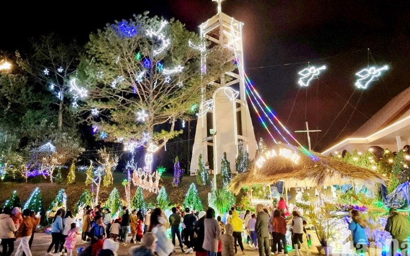 Du lịch Việt Nam đón Giáng sinh, trải nghiệm tinh thần lễ hội độc đáo - Ảnh 6.
