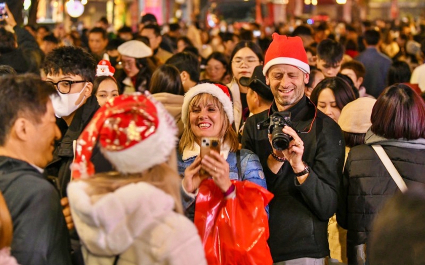 Du lịch Việt Nam đón Giáng sinh, trải nghiệm tinh thần lễ hội độc đáo - Ảnh 5.