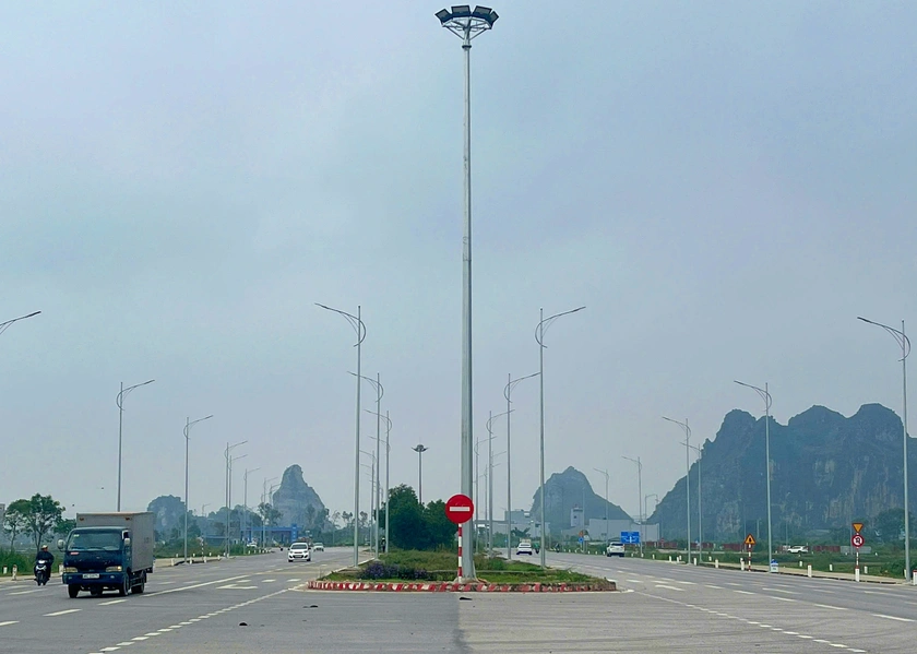 Điểm nhấn cảnh quan giao thông phía Tây phường Hạc Thành, Thanh Hoá - Ảnh 1.