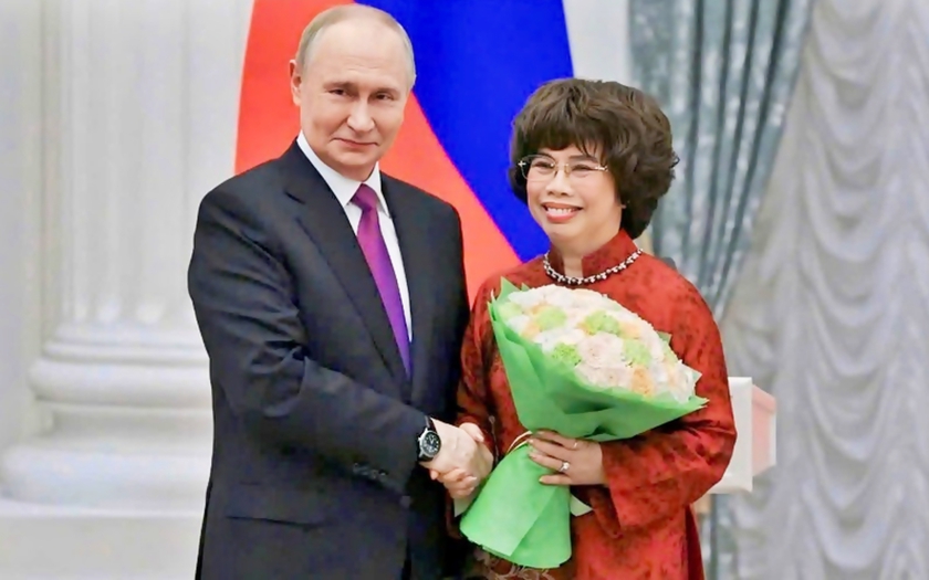 Tổng thống Nga Putin đích thân trao Huân chương Hữu nghị cho bà Thái Hương, Anh hùng Lao động Việt Nam - Ảnh 1.