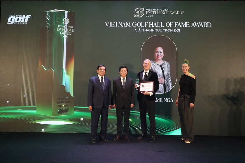 Chủ tịch Tập đoàn BRG được vinh danh 2 giải thưởng lớn tại Vietnam Golf Excellence Awards 2025 - Ảnh 1.