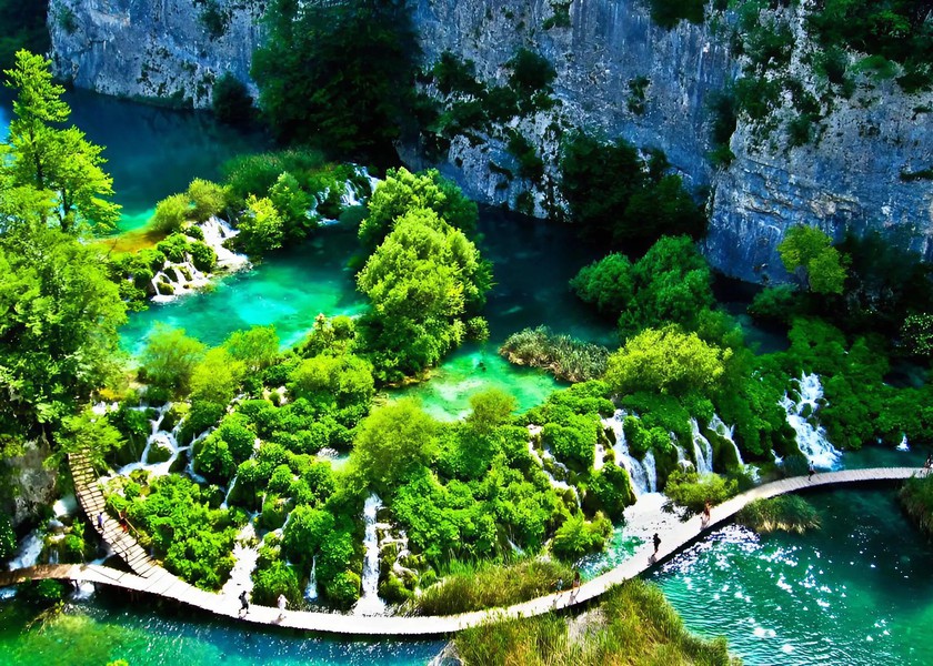 Lonely Planet lưu ý du khách "8 vườn quốc gia lớn và đẹp nhất Việt Nam" - Ảnh 2.