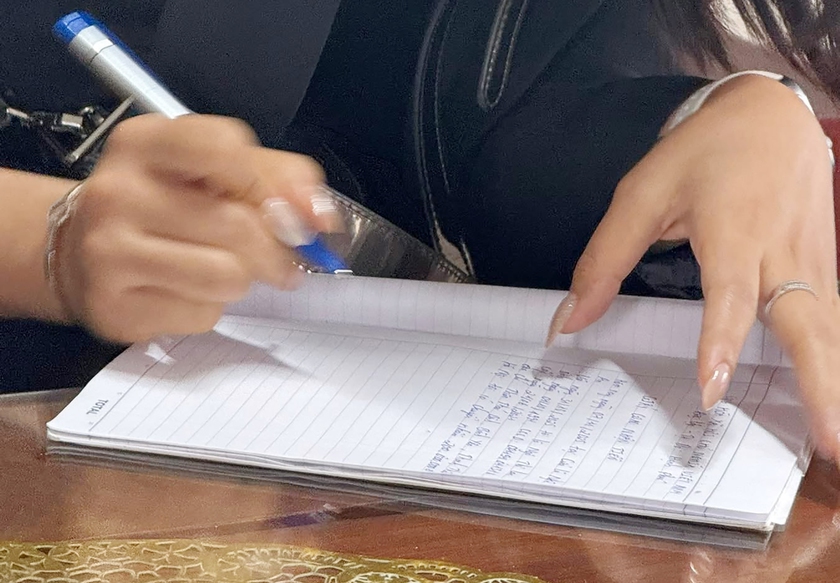 Một người dân tại Nghệ An trả lại 200 triệu đồng cho một người dân tại Hà Nội chuyển khoản nhầm- Ảnh 3. Một người dân tại Nghệ An trả lại 200 triệu đồng cho một người dân tại Hà Nội chuyển khoản nhầm- Ảnh 3.