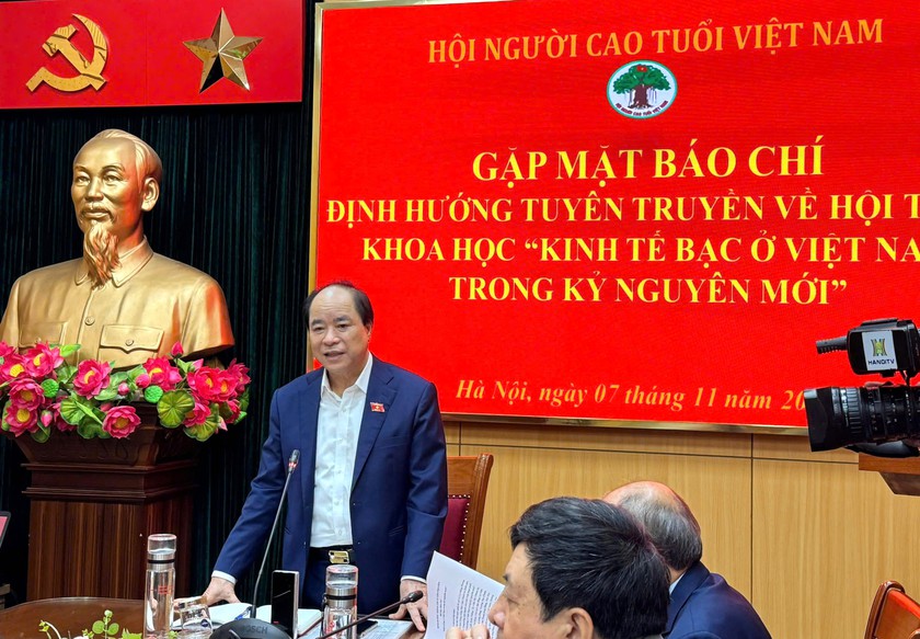 "Kinh tế bạc ở Việt Nam trong kỷ nguyên mới" - Phát huy tiềm năng và đóng góp của người cao tuổi - Ảnh 2.