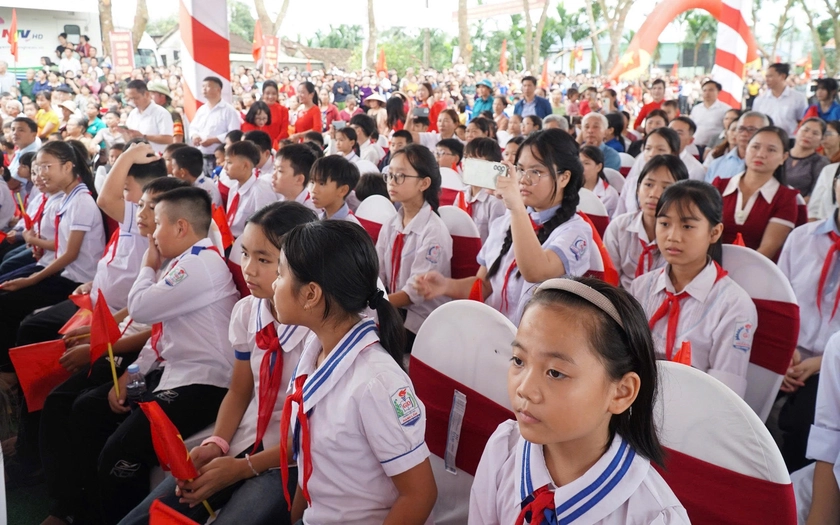 Khởi công xây dựng 9 trường học liên cấp ở Nghệ An - Ảnh 3.