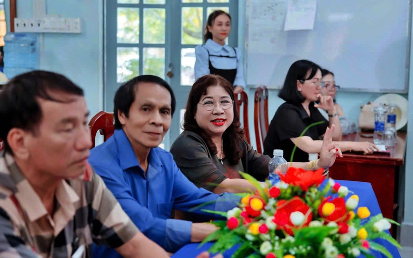 Đưa nội dung học tập Tư tưởng Hồ Chí Minh vào sinh hoạt hội đồng sư phạm - Ảnh 1.