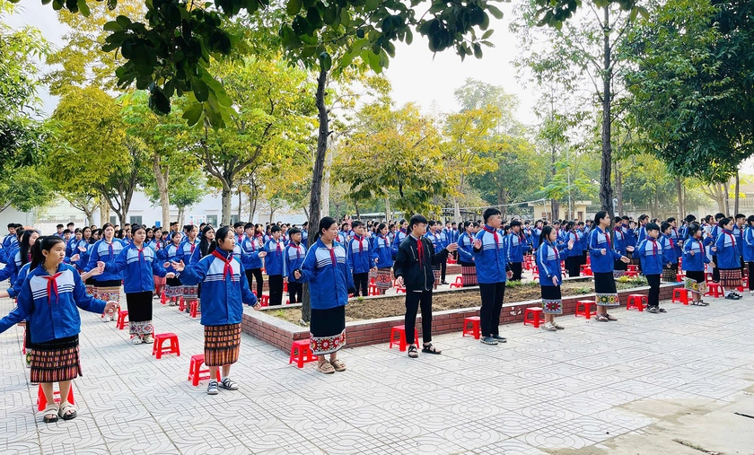 Ngành giáo dục Nghệ An thẳng thắn nhìn nhận những hạng mục đầu tư cho đồng bào dân tộc thiểu số - Ảnh 2.