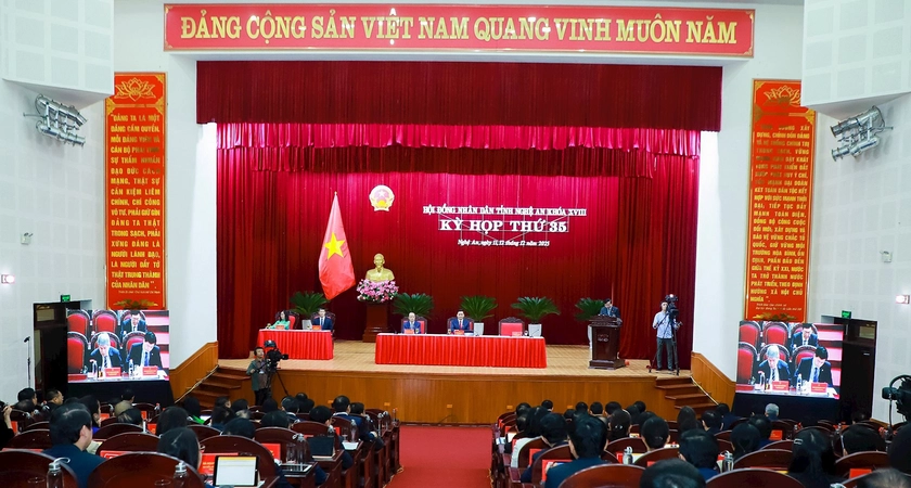 Ông Thái Văn Thành được bầu giữ chức vụ Phó Chủ tịch UBND tỉnh Nghệ An - Ảnh 1.