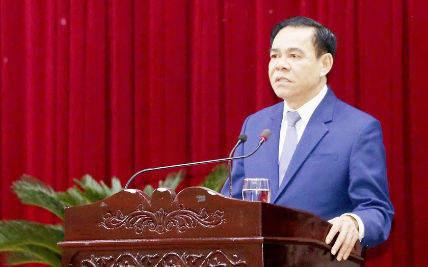 Chủ tịch Nghệ An chỉ đạo "nóng" thi viết tự luận tuyển viên chức giáo viên - Ảnh 1.