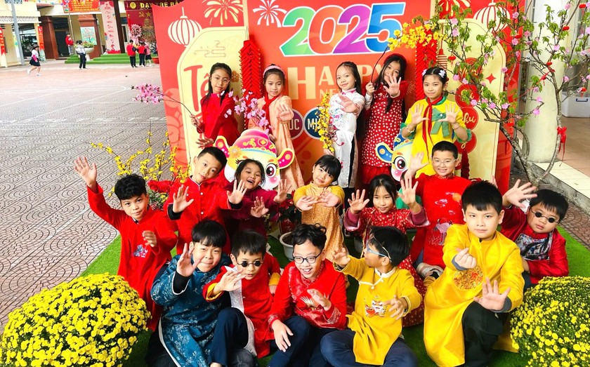 Học sinh Hà Nội nghỉ 5 ngày dịp Tết Nguyên đán Bính Ngọ 2026 - Ảnh 1.