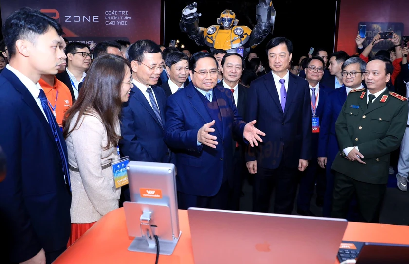 Thủ tướng: Khởi nghiệp, đổi mới sáng tạo là chìa khóa, động lực mở ra cánh cửa phát triển đột phá nhanh, bền vững - Ảnh 2.