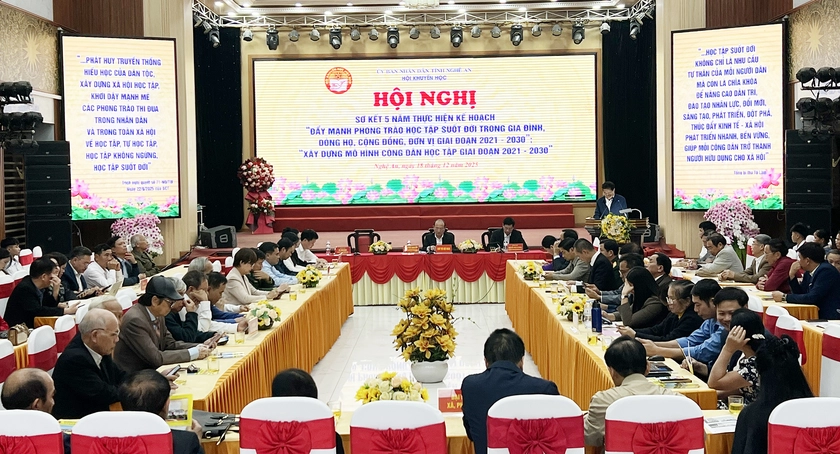 Nghệ An sơ kết 5 năm thực hiện đề án xây dựng xã hội học tập - Ảnh 1.