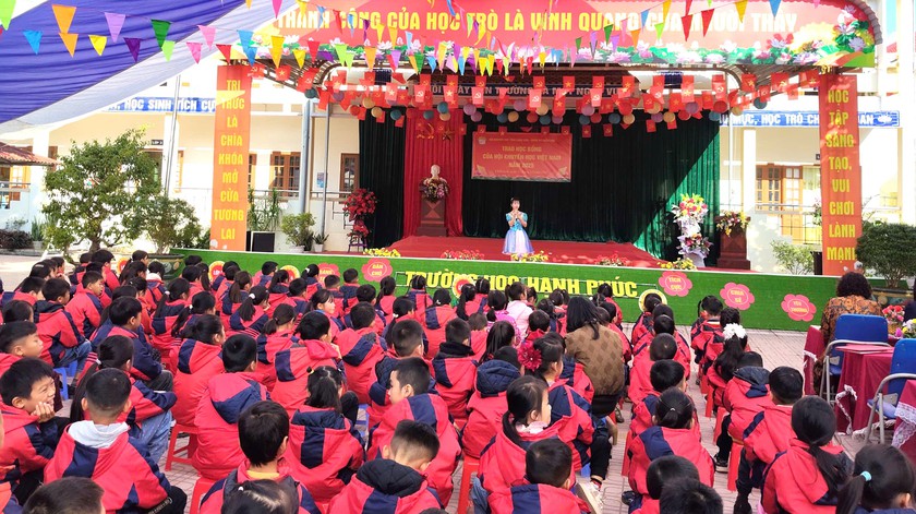 Hội Khuyến học tỉnh Lạng Sơn trao 50 suất học bổng cho học sinh ngh&egrave;o vượt kh&oacute; - Ảnh 4.