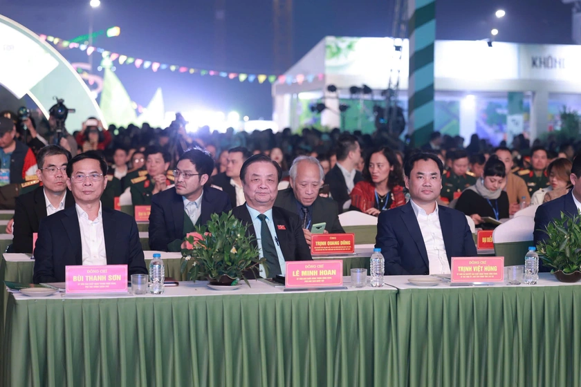 KHAI MẠC LỄ HỘI &ldquo;TH&Aacute;I NGUY&Ecirc;N &ndash; HƯƠNG SẮC DANH TR&Agrave;&rdquo; NĂM 2025 - Ảnh 3.