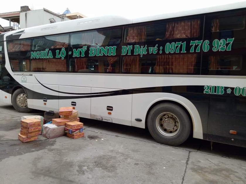 Khi lớp bùn theo nước lũ rửa trôi đi - Ảnh 5.