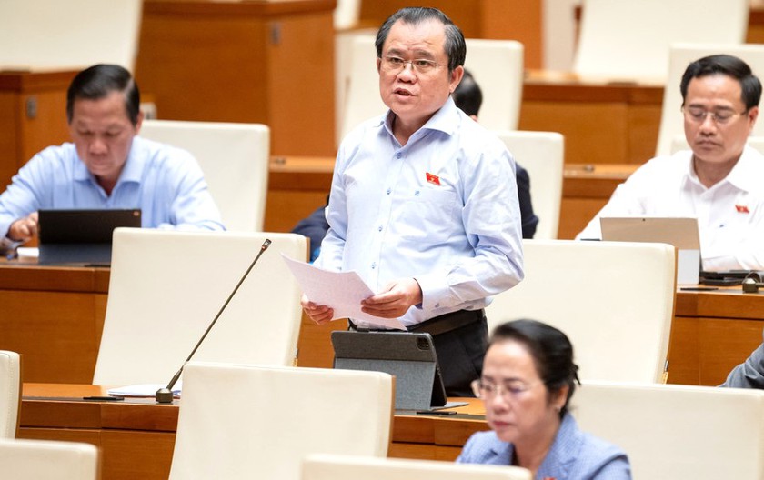 Đại biểu Quốc hội đề xuất làm rõ phân kỳ vốn Chương trình mục tiêu quốc gia đầu tư cho giáo dục - Ảnh 2.